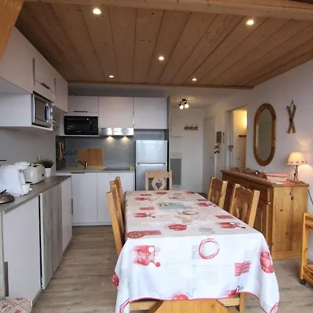 4 Pieces Avec Balcon, Proche Commerces Et Remontees, Alpe D'huez, 6 Pers, Animaux Acceptes - Fr-1-405-133 * Alpe d'Huez