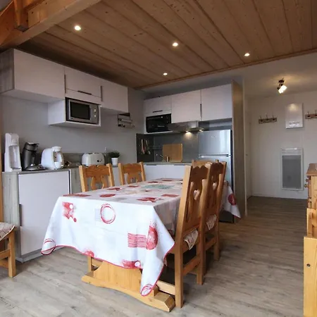 4 Pieces Avec Balcon, Proche Commerces Et Remontees, Alpe D'huez, 6 Pers, Animaux Acceptes - Fr-1-405-133 Apartment
